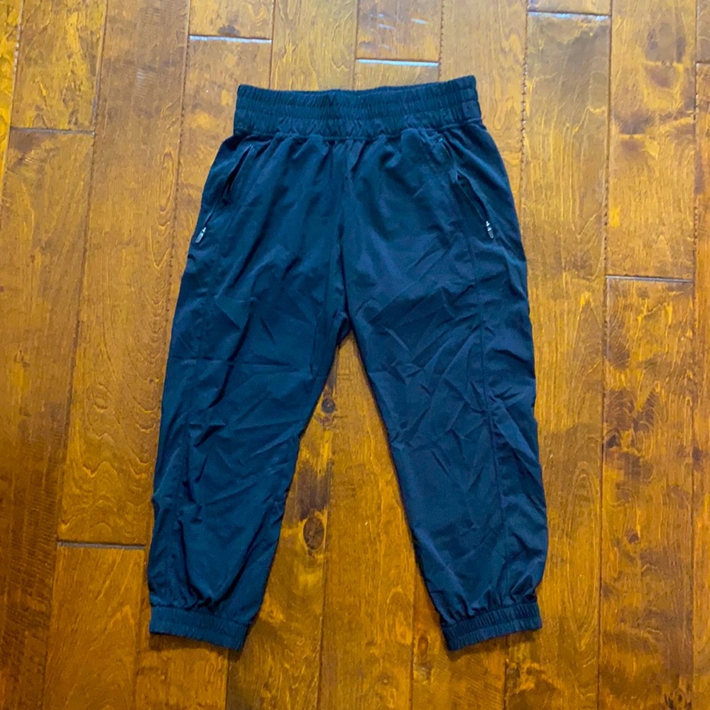 Zella jogger capris size Medium
